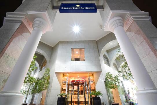 Golden Tulip Al Mektan