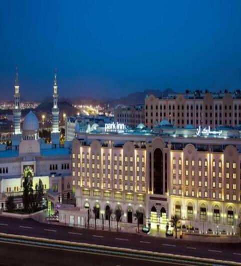 10 Days 5 Star Easter Umrah Package